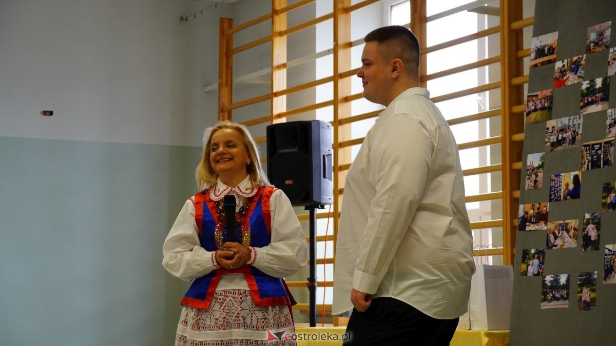 Zakończenie 3. edycji projektu Międzypokoleniowe Pasje w Zespole Szkół Zawodowych nr 1 [09.04.2026] - zdjęcie #49 - eOstroleka.pl