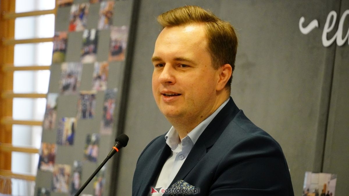 Zakończenie 3. edycji projektu Międzypokoleniowe Pasje w Zespole Szkół Zawodowych nr 1 [09.04.2026] - zdjęcie #29 - eOstroleka.pl