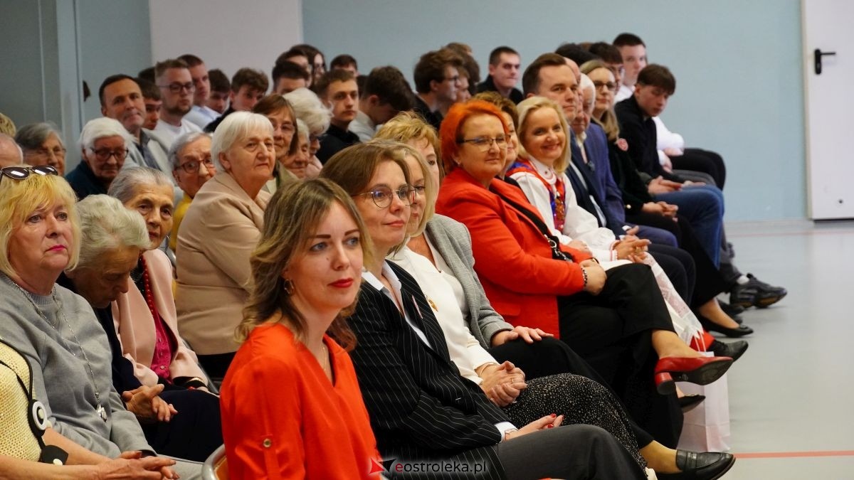 Zakończenie 3. edycji projektu Międzypokoleniowe Pasje w Zespole Szkół Zawodowych nr 1 [09.04.2026] - zdjęcie #3 - eOstroleka.pl