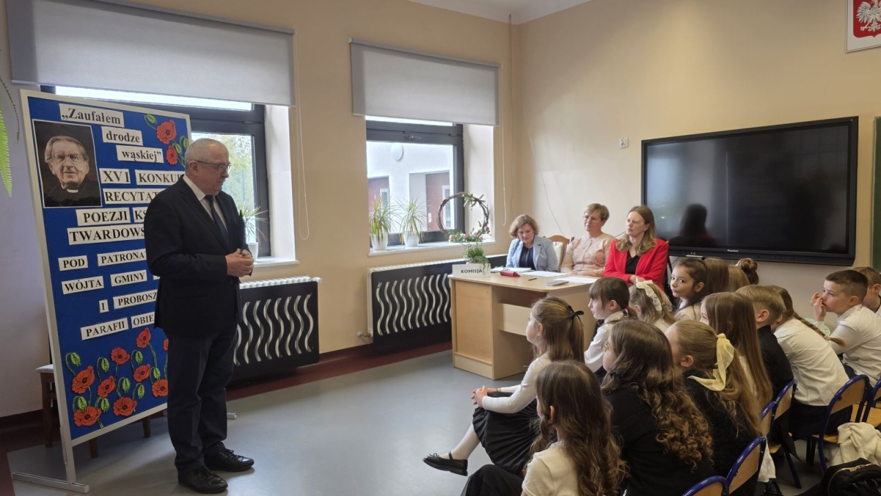 XVI Konkurs Recytatorski Poezji Ks. Jana Twardowskiego w Chudku [25.03.2026] - zdjęcie #14 - eOstroleka.pl