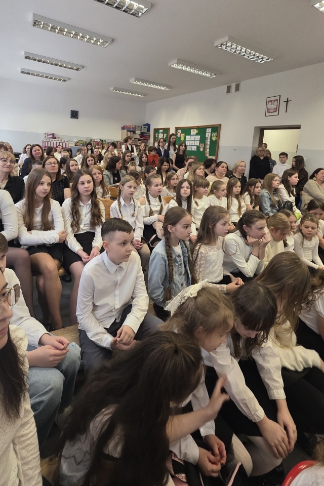 XVI Konkurs Recytatorski Poezji Ks. Jana Twardowskiego w Chudku [25.03.2026] - zdjęcie #12 - eOstroleka.pl