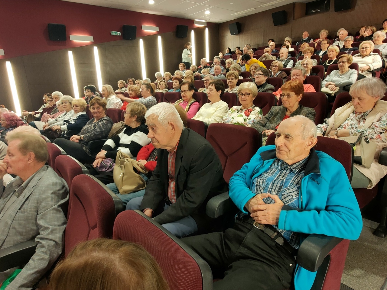 Wykład dr. Dariusza Karwowskiego w OUTW [10.04.2026] - zdjęcie #1 - eOstroleka.pl