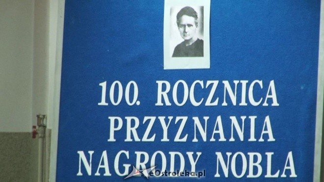 Gala w ZSZ nr 4: Podsumowanie konkursu wiedzy o Marii Skłodowskiej-Curie [25.11.2011] - zdjęcie #20 - eOstroleka.pl