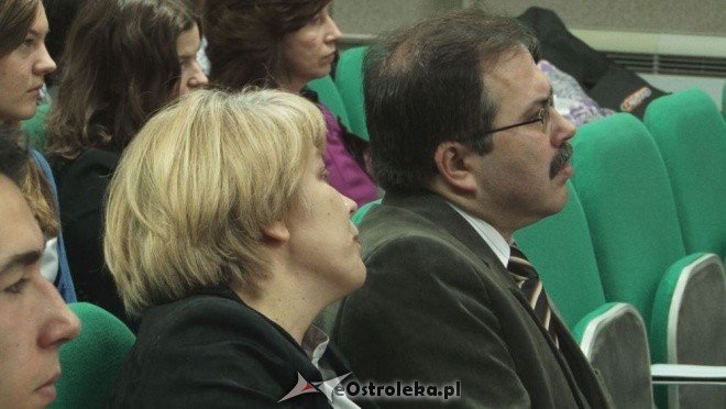 Gala w ZSZ nr 4: Podsumowanie konkursu wiedzy o Marii Skłodowskiej-Curie [25.11.2011] - zdjęcie #17 - eOstroleka.pl