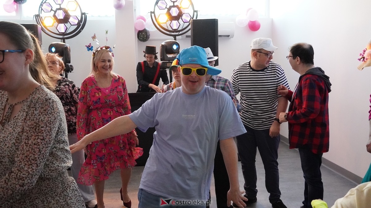 Bal Radości WTZ Motylki [11.04.2026] - zdjęcie #49 - eOstroleka.pl