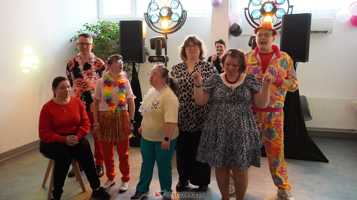 Bal Radości WTZ Motylki [11.04.2026] - zdjęcie #9 - eOstroleka.pl