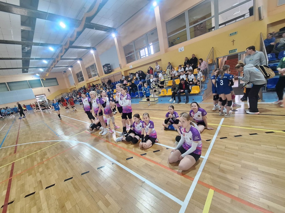 Turnieje młodych siatkarek Nike [11.04.2026] - zdjęcie #1 - eOstroleka.pl