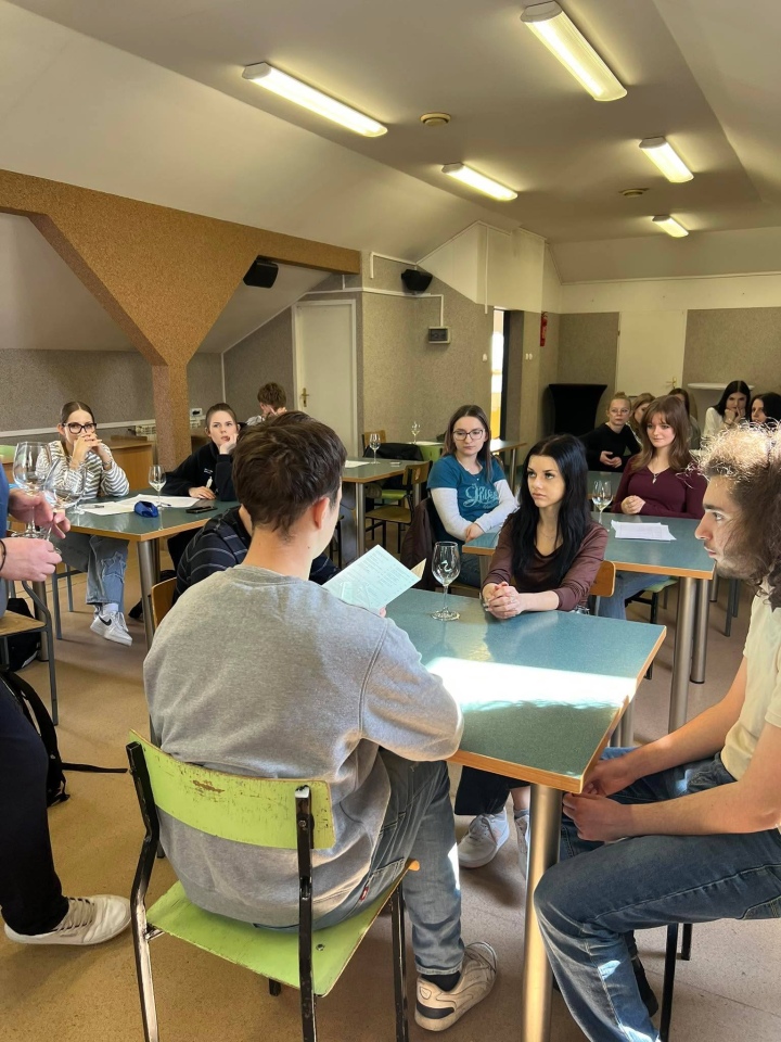 Warsztaty sommelierskie w ZSZ nr 4 w Ostrołęce - zdjęcie #20 - eOstroleka.pl