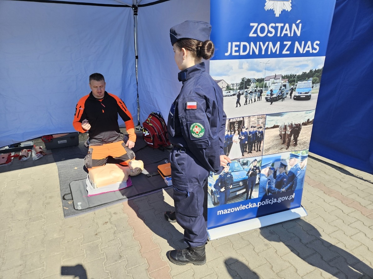 Dzień otwarty w Komendzie Miejskiej Policji w Ostrołęce [13.04.2026] - zdjęcie #7 - eOstroleka.pl
