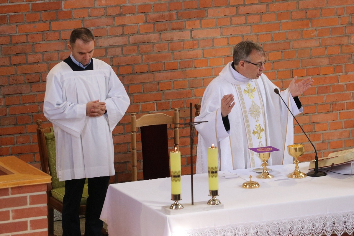 Obchody rocznicy zbrodni katyńskiej w Ostrołęce [13.04.2026] - zdjęcie #100 - eOstroleka.pl