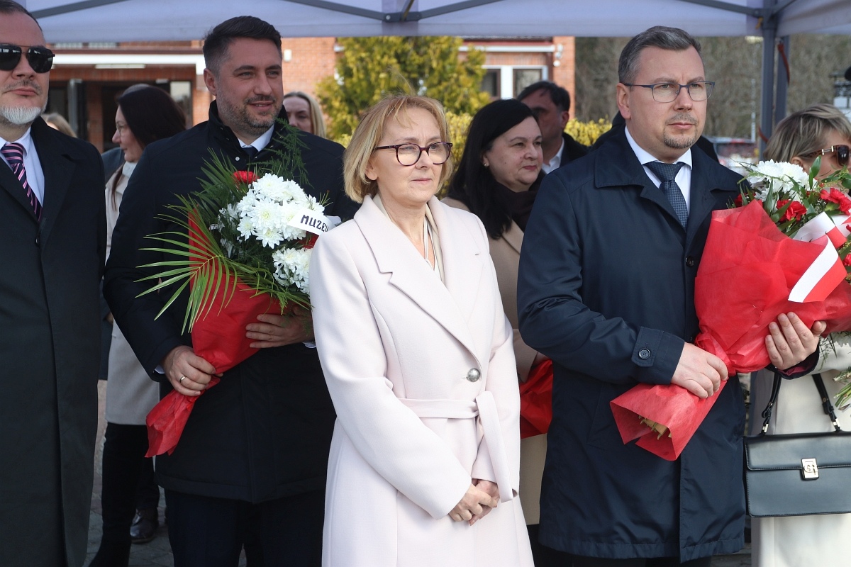 Obchody rocznicy zbrodni katyńskiej w Ostrołęce [13.04.2026] - zdjęcie #69 - eOstroleka.pl