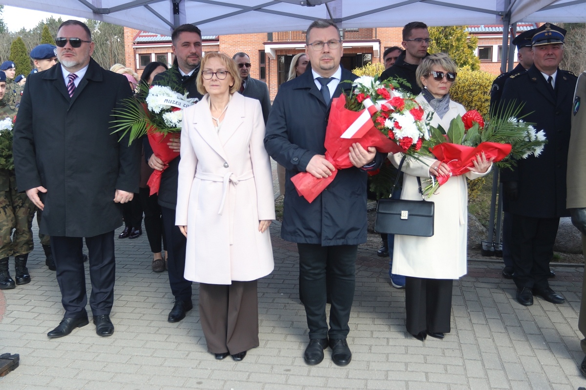 Obchody rocznicy zbrodni katyńskiej w Ostrołęce [13.04.2026] - zdjęcie #64 - eOstroleka.pl