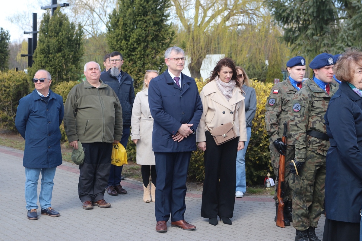 Obchody rocznicy zbrodni katyńskiej w Ostrołęce [13.04.2026] - zdjęcie #58 - eOstroleka.pl