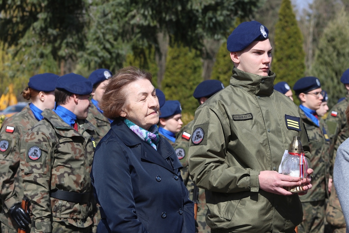 Obchody rocznicy zbrodni katyńskiej w Ostrołęce [13.04.2026] - zdjęcie #57 - eOstroleka.pl