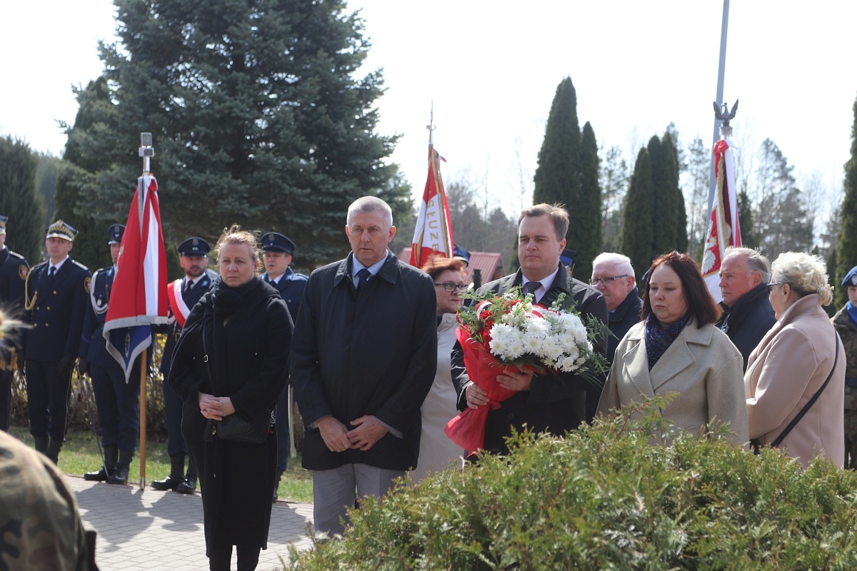 Obchody rocznicy zbrodni katyńskiej w Ostrołęce [13.04.2026] - zdjęcie #40 - eOstroleka.pl
