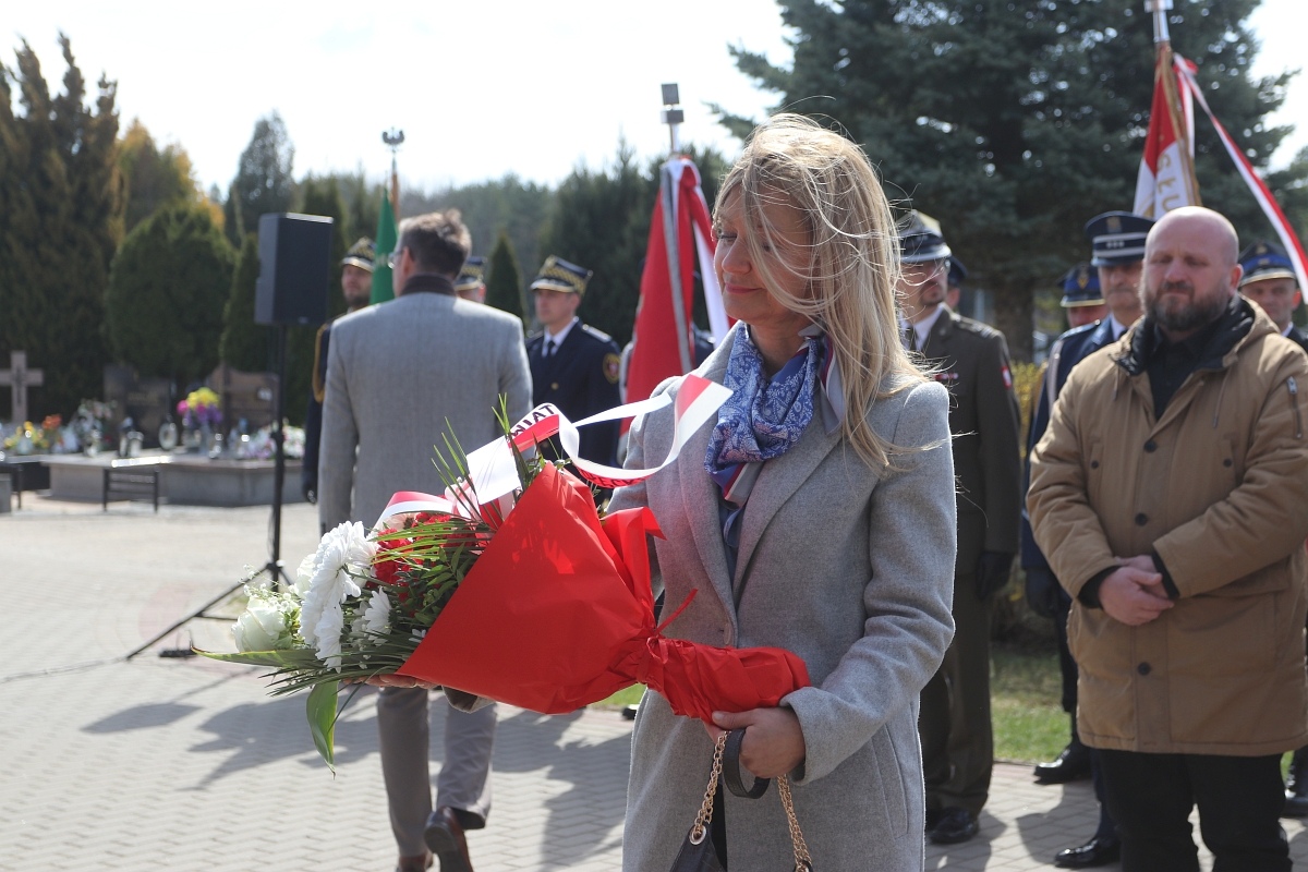 Obchody rocznicy zbrodni katyńskiej w Ostrołęce [13.04.2026] - zdjęcie #28 - eOstroleka.pl
