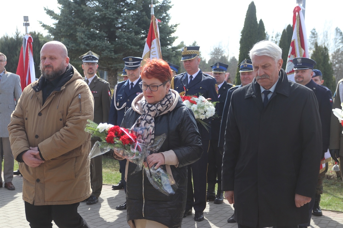 Obchody rocznicy zbrodni katyńskiej w Ostrołęce [13.04.2026] - zdjęcie #27 - eOstroleka.pl