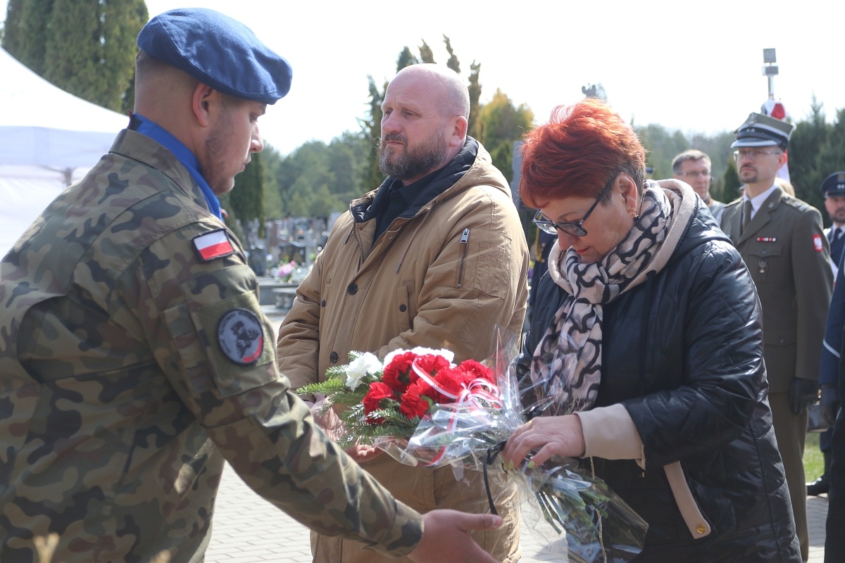 Obchody rocznicy zbrodni katyńskiej w Ostrołęce [13.04.2026] - zdjęcie #25 - eOstroleka.pl