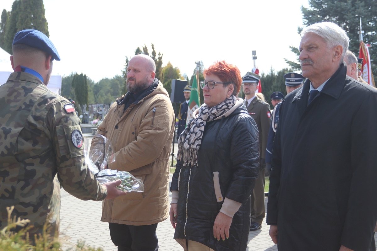 Obchody rocznicy zbrodni katyńskiej w Ostrołęce [13.04.2026] - zdjęcie #24 - eOstroleka.pl