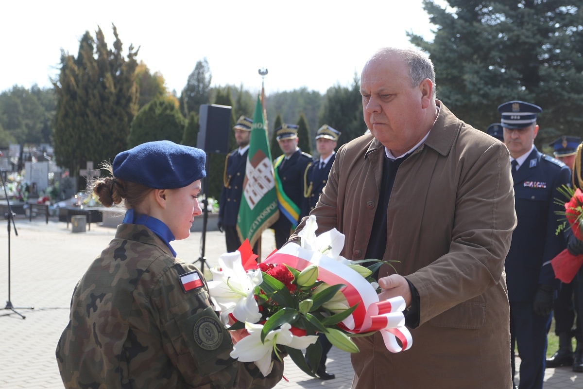 Obchody rocznicy zbrodni katyńskiej w Ostrołęce [13.04.2026] - zdjęcie #21 - eOstroleka.pl