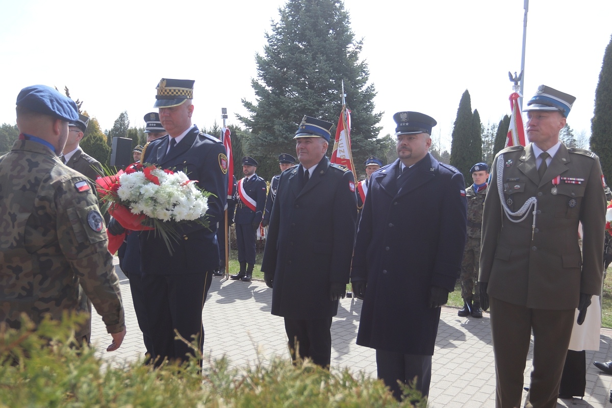 Obchody rocznicy zbrodni katyńskiej w Ostrołęce [13.04.2026] - zdjęcie #19 - eOstroleka.pl