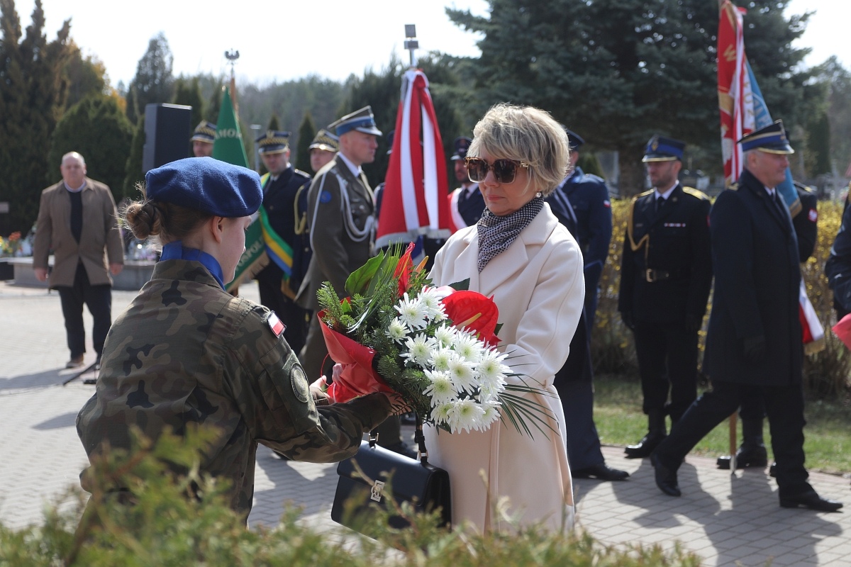 Obchody rocznicy zbrodni katyńskiej w Ostrołęce [13.04.2026] - zdjęcie #13 - eOstroleka.pl