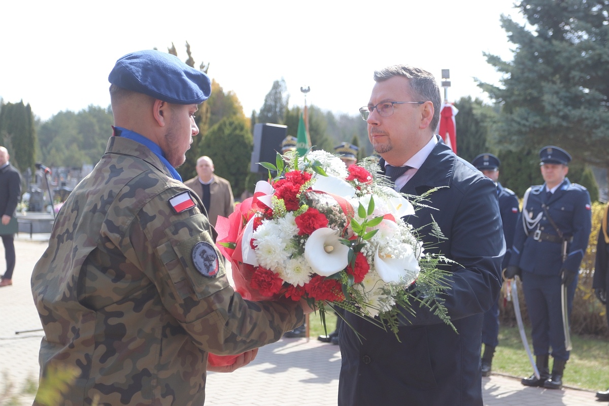 Obchody rocznicy zbrodni katyńskiej w Ostrołęce [13.04.2026] - zdjęcie #10 - eOstroleka.pl