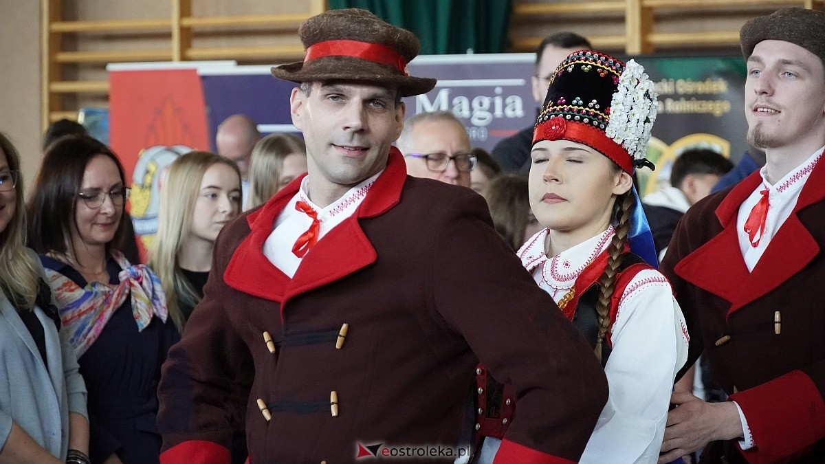II Forum Edukacji i Rynku Pracy Powiatu Ostrołęckiego [13.04.2026] - zdjęcie #42 - eOstroleka.pl