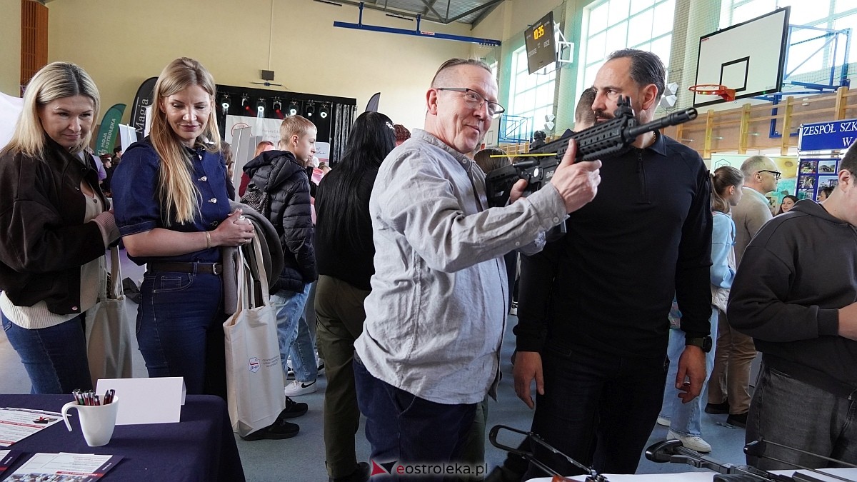II Forum Edukacji i Rynku Pracy Powiatu Ostrołęckiego [13.04.2026] - zdjęcie #26 - eOstroleka.pl