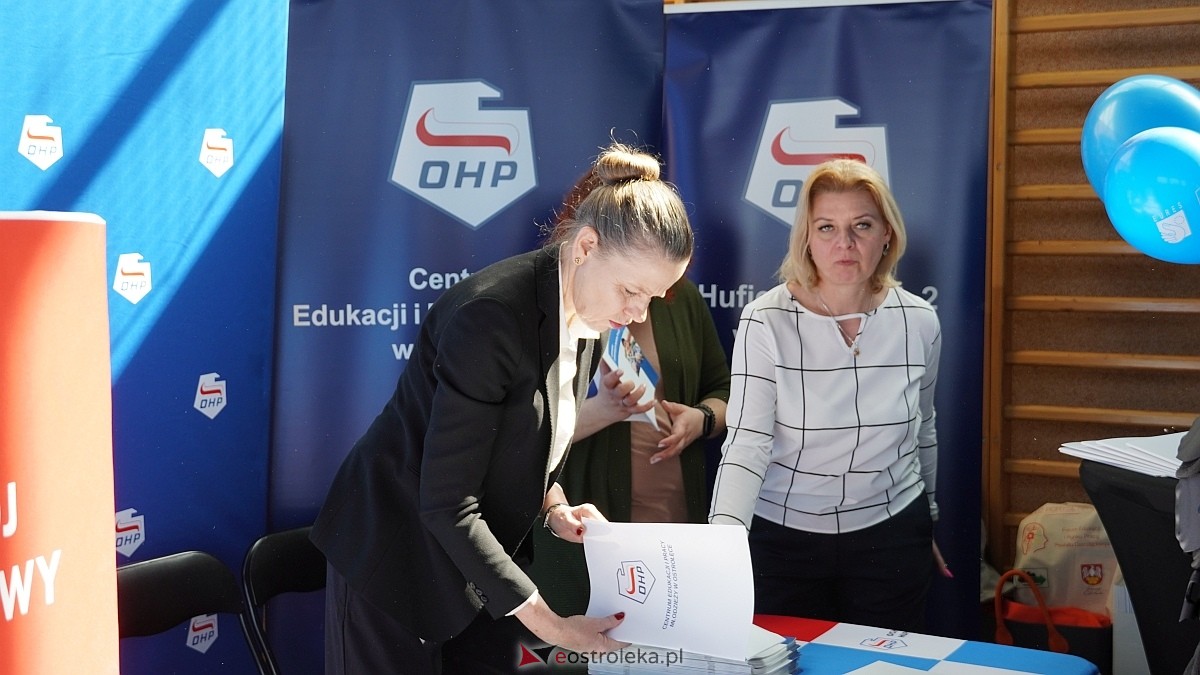 II Forum Edukacji i Rynku Pracy Powiatu Ostrołęckiego [13.04.2026] - zdjęcie #14 - eOstroleka.pl