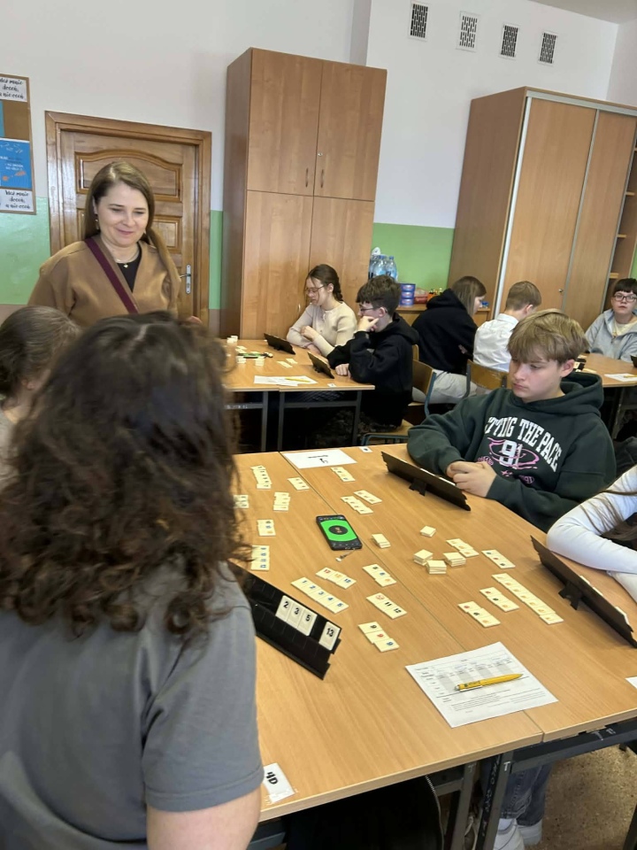 I Międzyszkolny Turniej Rummikub w Ostrołęce [14.04.2026] - zdjęcie #14 - eOstroleka.pl