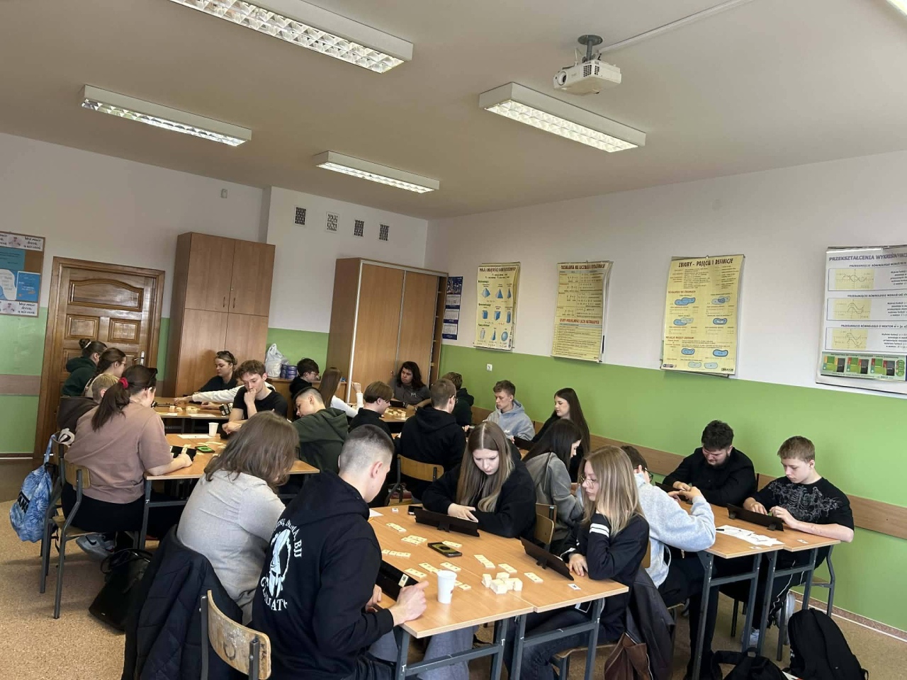I Międzyszkolny Turniej Rummikub w Ostrołęce [14.04.2026] - zdjęcie #12 - eOstroleka.pl