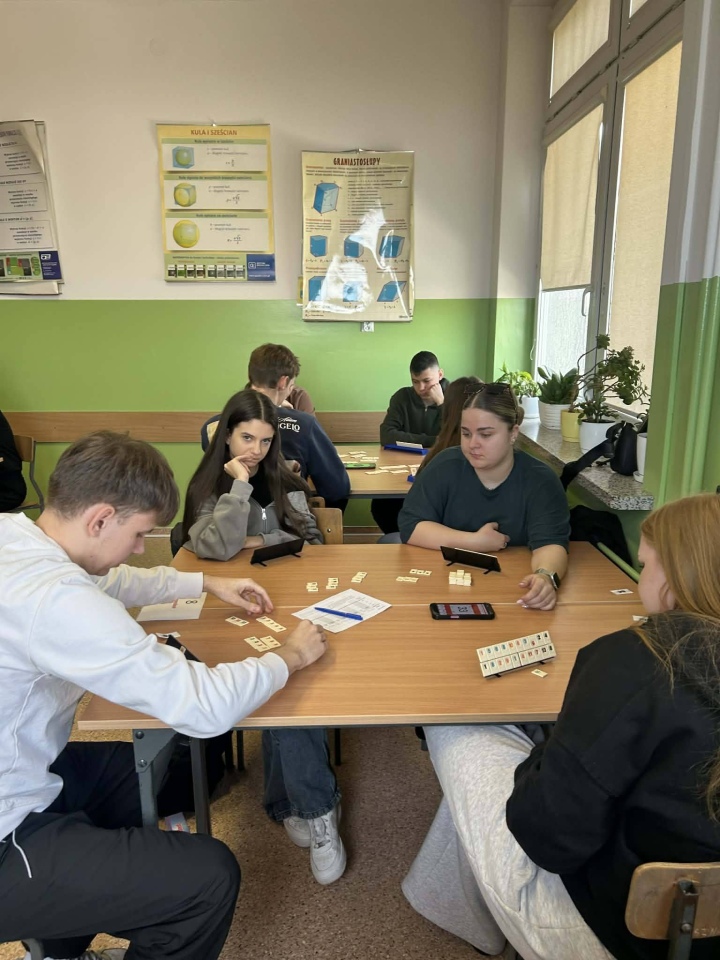 I Międzyszkolny Turniej Rummikub w Ostrołęce [14.04.2026] - zdjęcie #5 - eOstroleka.pl