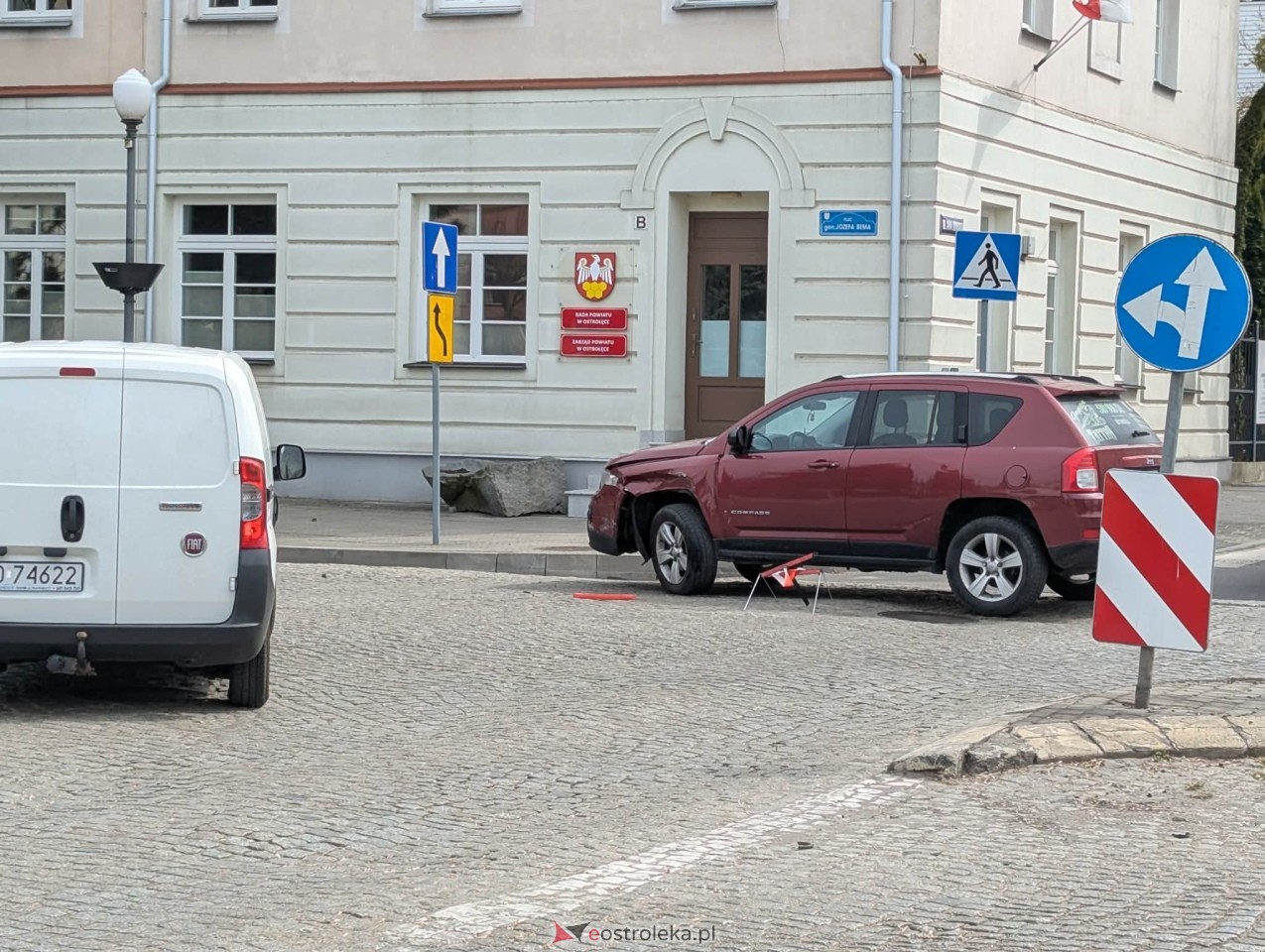 Wypadek na Placu Bema w Ostrołęce [14.04.2026] - zdjęcie #14 - eOstroleka.pl