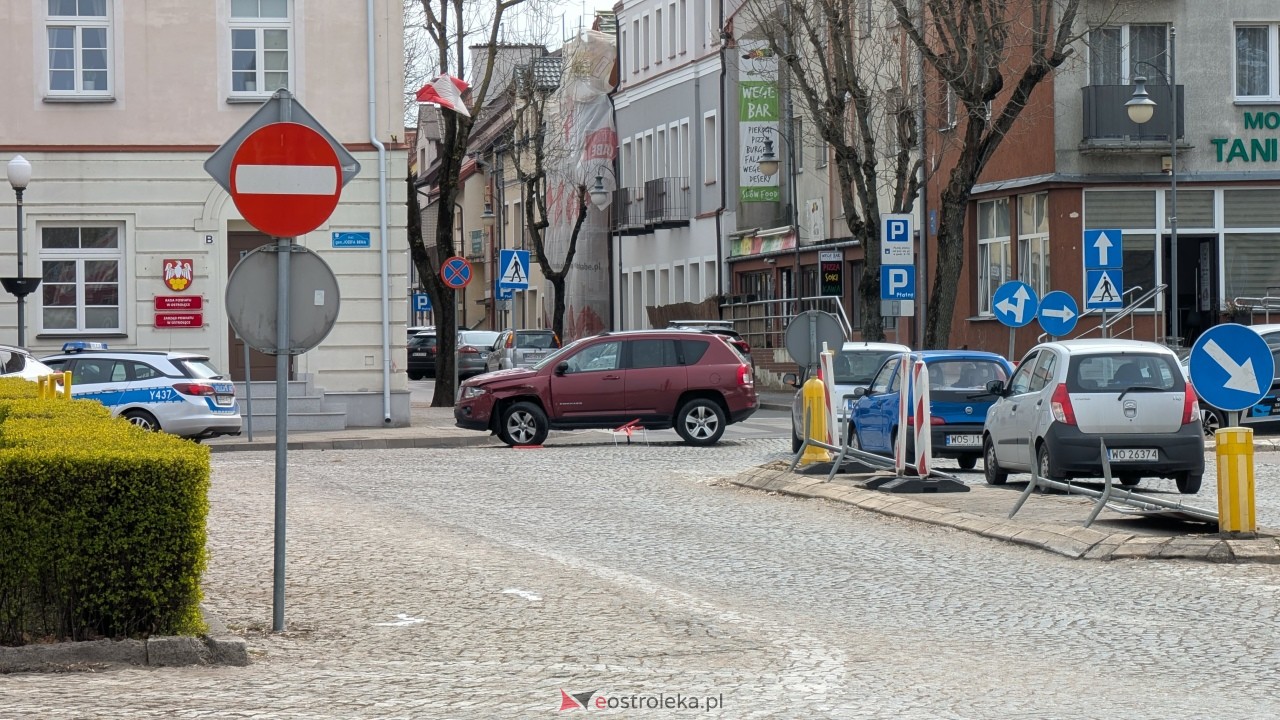 Wypadek na Placu Bema w Ostrołęce [14.04.2026] - zdjęcie #8 - eOstroleka.pl