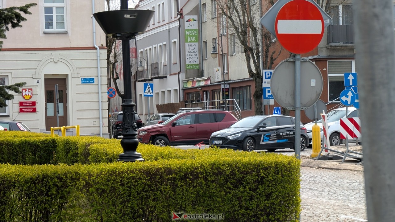 Wypadek na Placu Bema w Ostrołęce [14.04.2026] - zdjęcie #5 - eOstroleka.pl