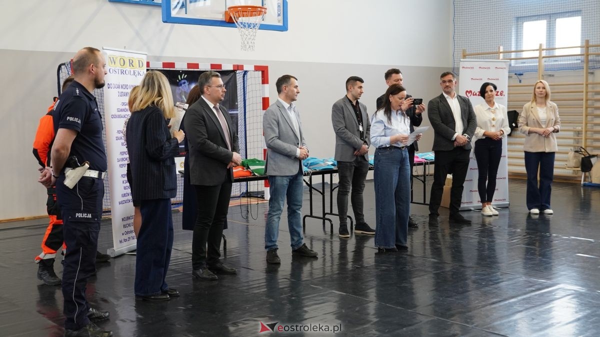 Uczniowie ze Szkoły Podstawowej w Antoniach wzięli udział w kampanii „Jesteś widoczny, jesteś bezpieczny” [15.04.2026] - zdjęcie #59 - eOstroleka.pl