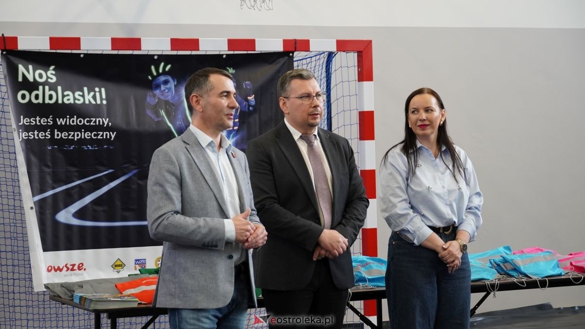 Uczniowie ze Szkoły Podstawowej w Antoniach wzięli udział w kampanii „Jesteś widoczny, jesteś bezpieczny” [15.04.2026] - zdjęcie #46 - eOstroleka.pl