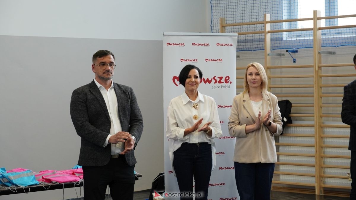 Uczniowie ze Szkoły Podstawowej w Antoniach wzięli udział w kampanii „Jesteś widoczny, jesteś bezpieczny” [15.04.2026] - zdjęcie #44 - eOstroleka.pl