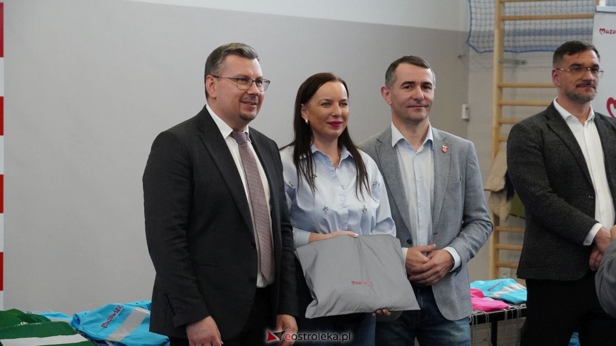 Uczniowie ze Szkoły Podstawowej w Antoniach wzięli udział w kampanii „Jesteś widoczny, jesteś bezpieczny” [15.04.2026] - zdjęcie #34 - eOstroleka.pl