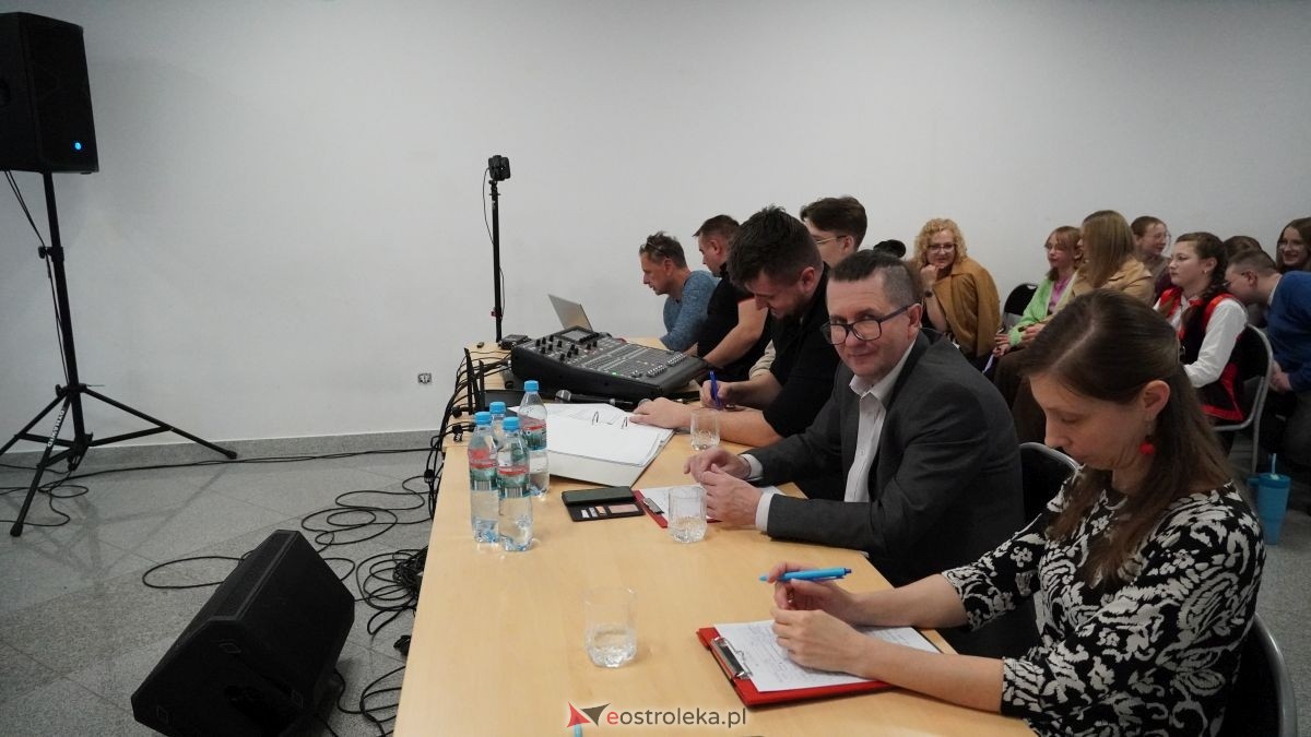 Eliminacje do konkursu wokalnego „Złoty Głos Powiatu Ostrołęckiego” [15.04.2026] - zdjęcie #58 - eOstroleka.pl
