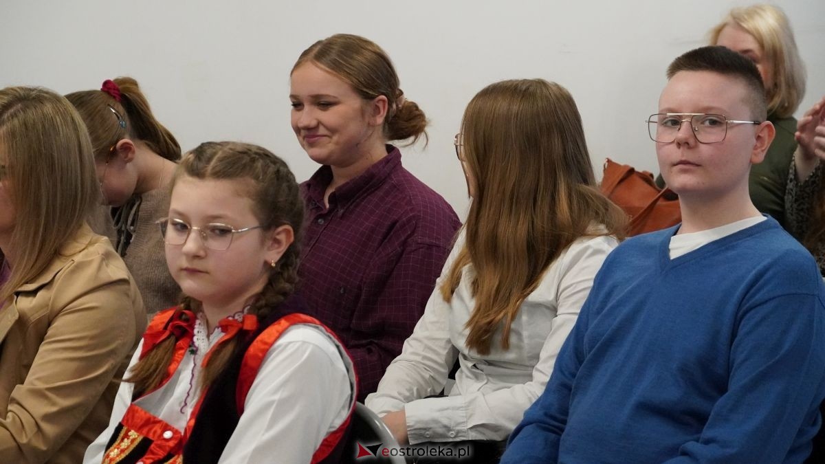 Eliminacje do konkursu wokalnego „Złoty Głos Powiatu Ostrołęckiego” [15.04.2026] - zdjęcie #55 - eOstroleka.pl