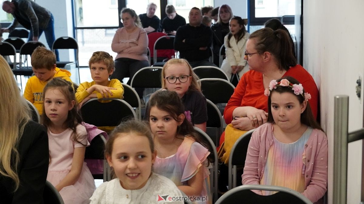 Eliminacje do konkursu wokalnego „Złoty Głos Powiatu Ostrołęckiego” [15.04.2026] - zdjęcie #49 - eOstroleka.pl