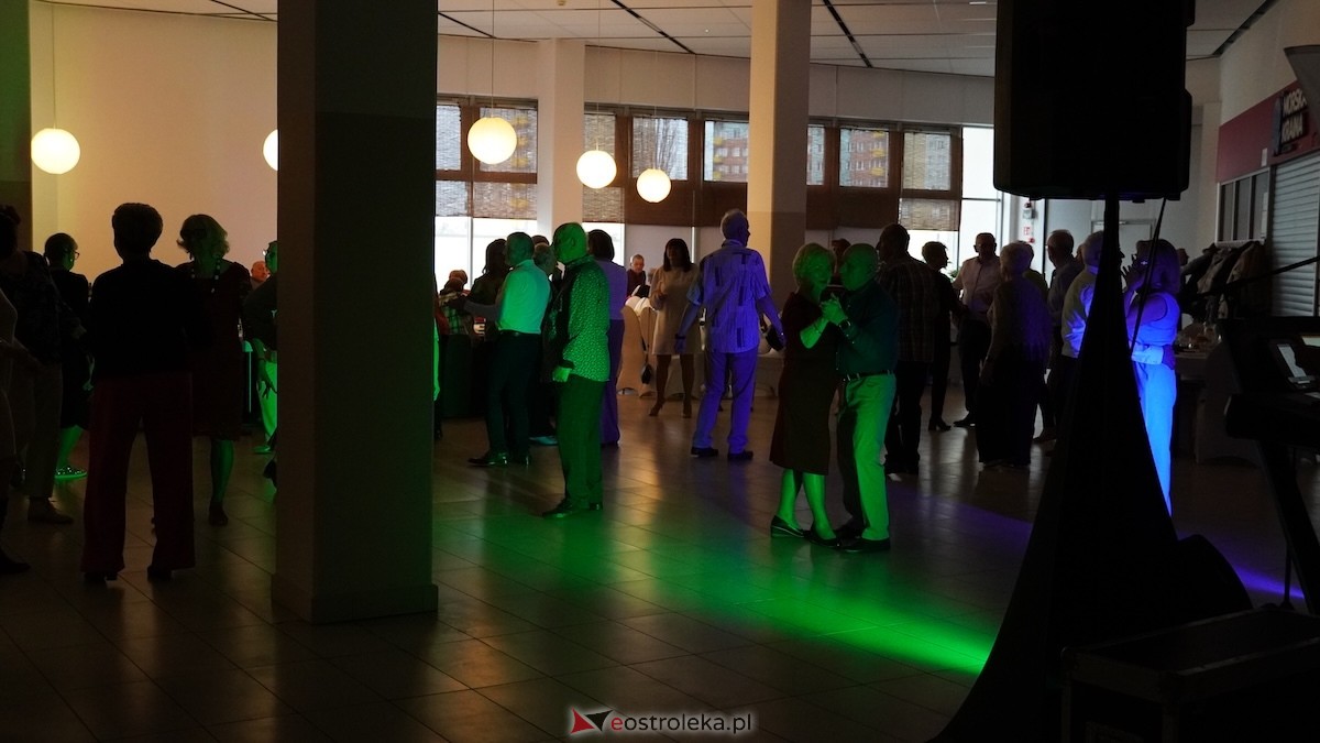 Potańcówka dla seniorów w Bistro Do Syta [16.04.2026] - zdjęcie #62 - eOstroleka.pl