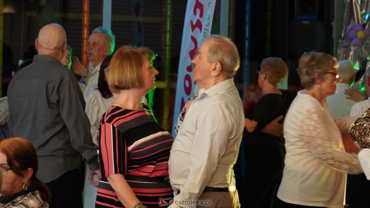 Potańcówka dla seniorów w Bistro Do Syta [16.04.2026] - zdjęcie #60 - eOstroleka.pl