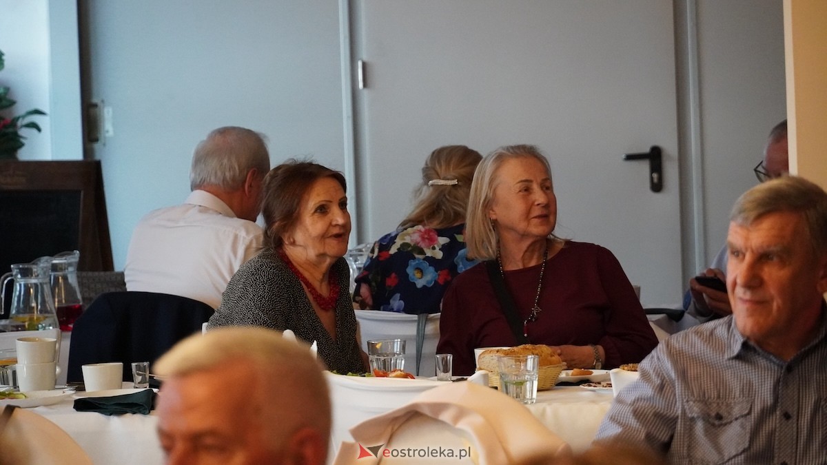 Potańcówka dla seniorów w Bistro Do Syta [16.04.2026] - zdjęcie #48 - eOstroleka.pl