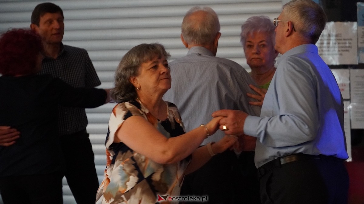 Potańcówka dla seniorów w Bistro Do Syta [16.04.2026] - zdjęcie #46 - eOstroleka.pl