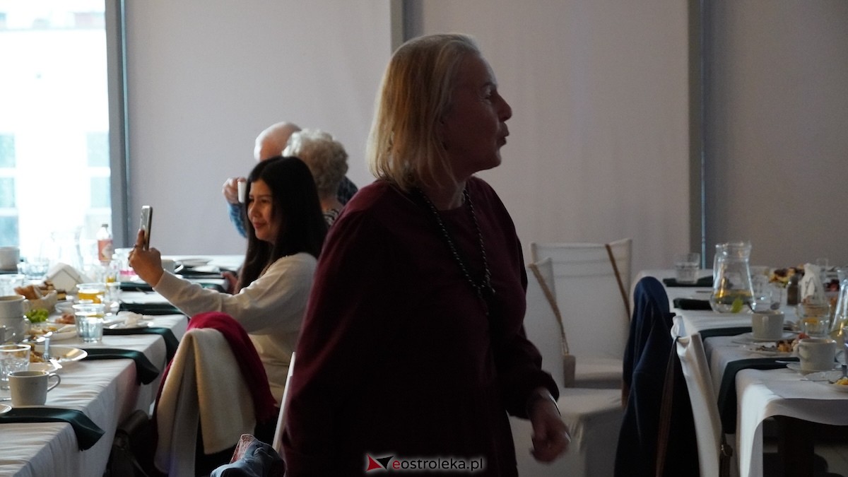 Potańcówka dla seniorów w Bistro Do Syta [16.04.2026] - zdjęcie #36 - eOstroleka.pl