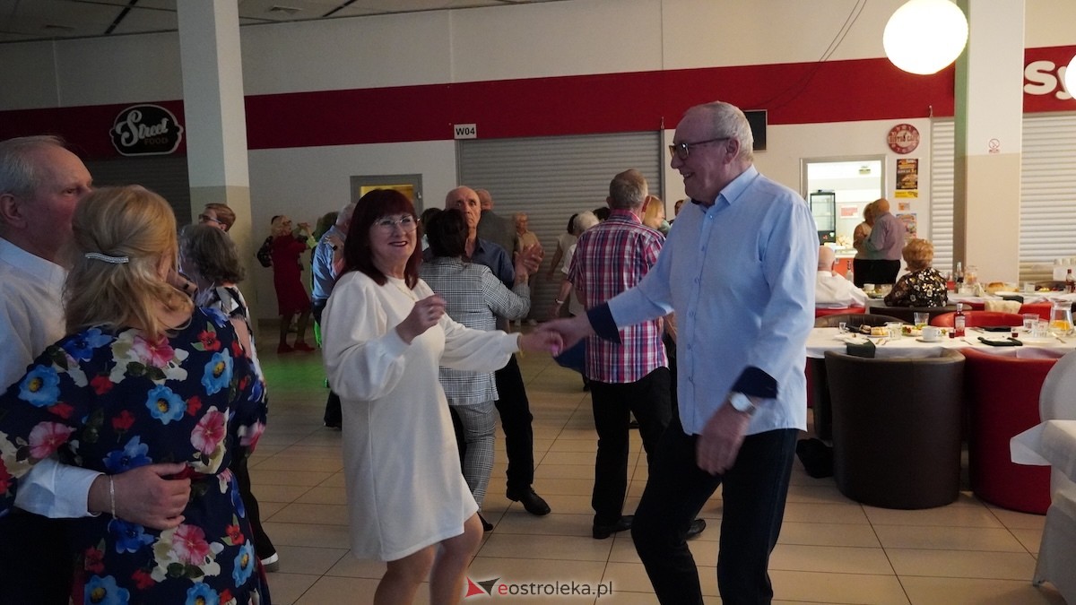 Potańcówka dla seniorów w Bistro Do Syta [16.04.2026] - zdjęcie #34 - eOstroleka.pl