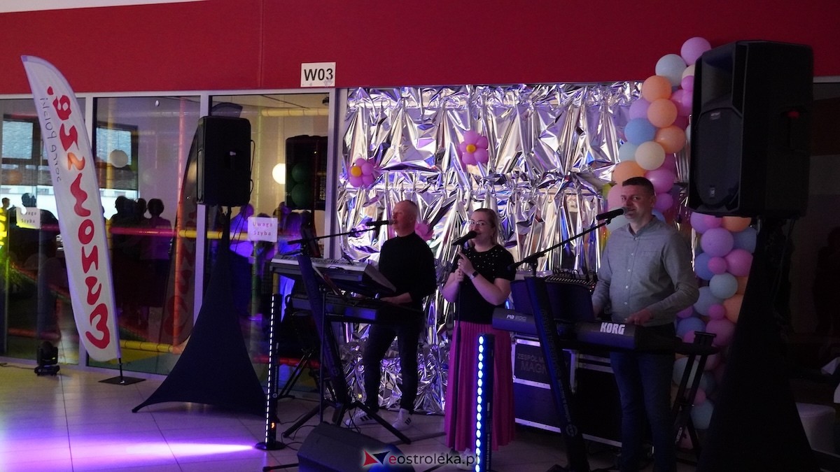 Potańcówka dla seniorów w Bistro Do Syta [16.04.2026] - zdjęcie #27 - eOstroleka.pl